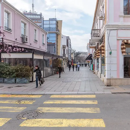 & Fotinov Πανσιόν Μπουργκάς