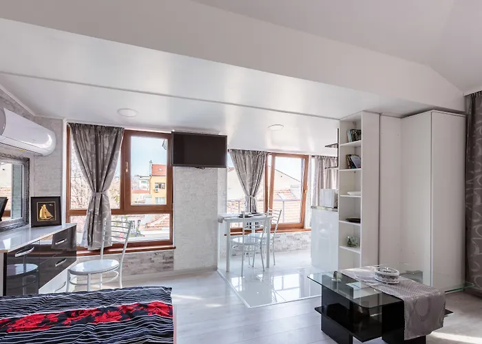 招待所 & Fotinov 布尔加斯