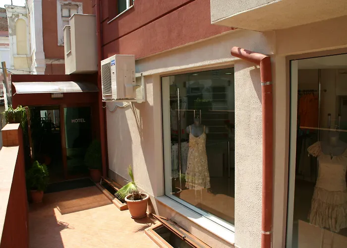 & Fotinov Πανσιόν Μπουργκάς