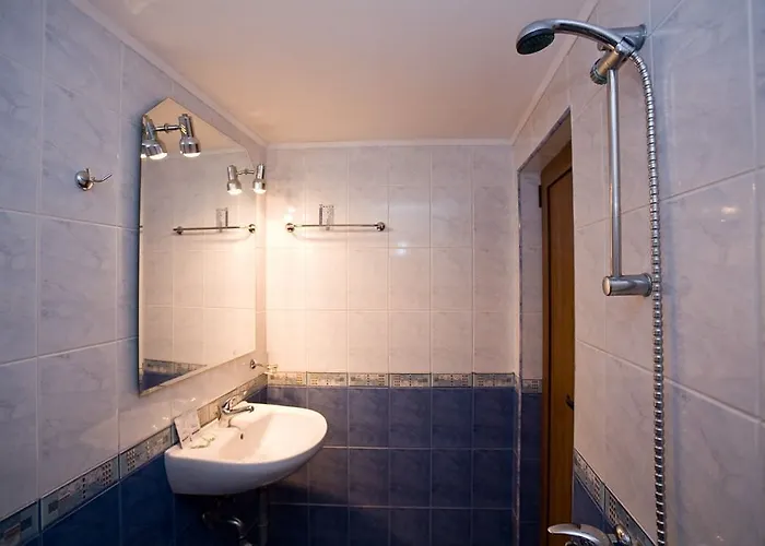 招待所 & Fotinov 布尔加斯