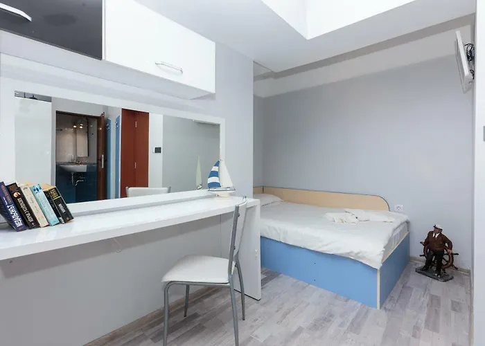 & Fotinov Μπουργκάς