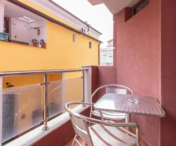 Πανσιόν & Fotinov