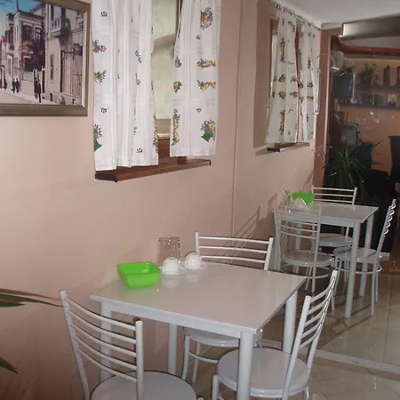 & Fotinov Pensjonat Burgas