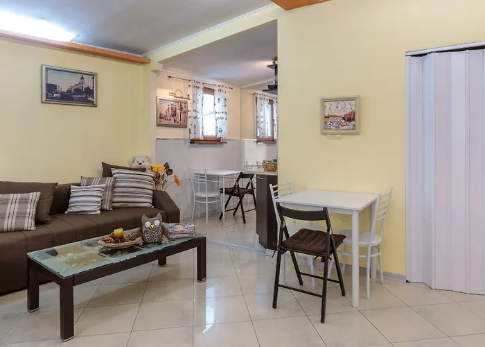 Vendégház & Fotinov 3*